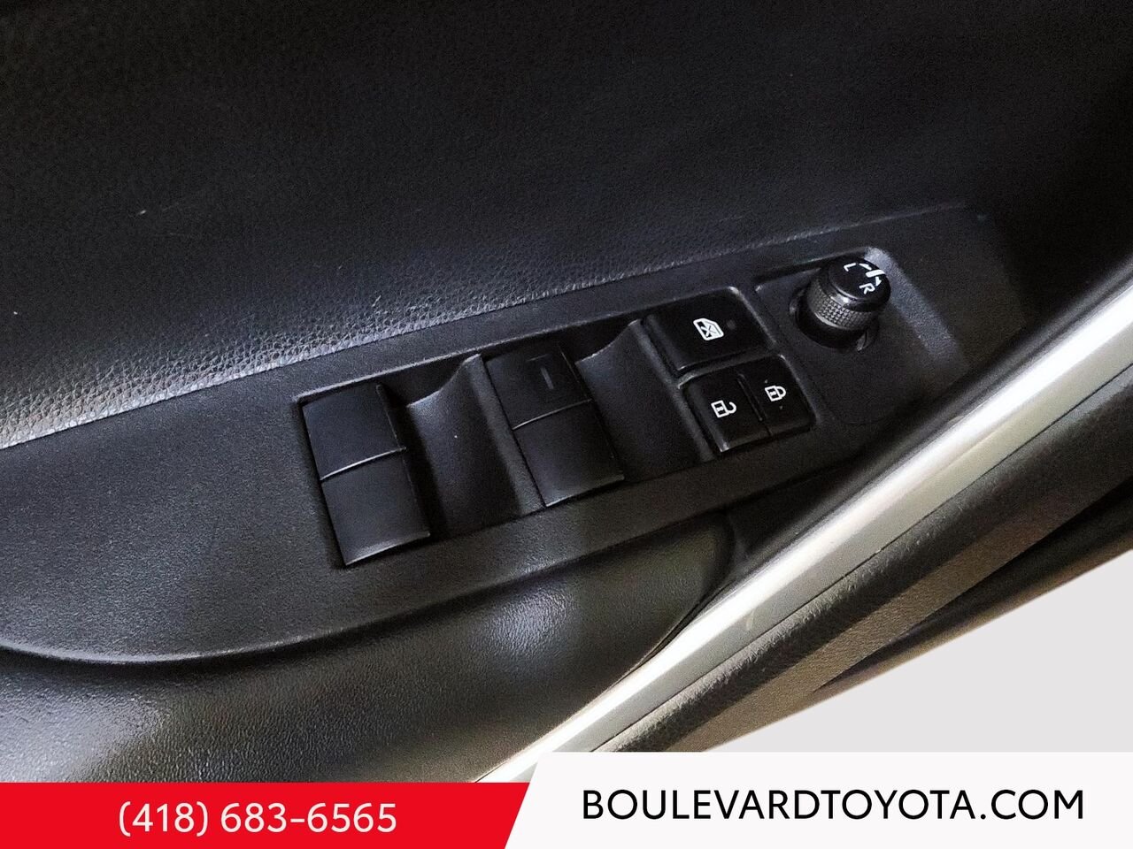 Toyota Corolla Cross 99449C-89 | LE 2022 Noir Québec - photo #7