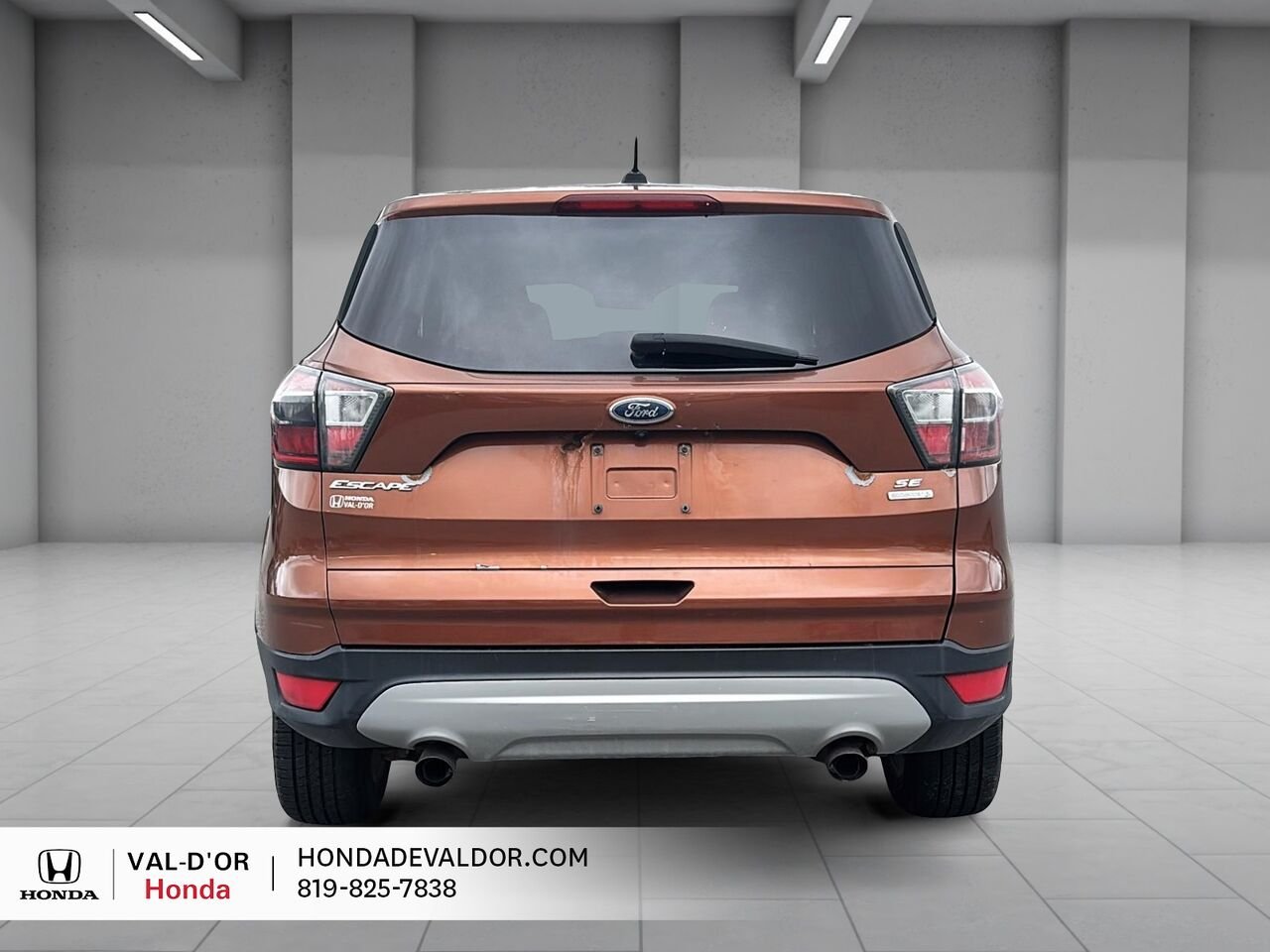 Ford Escape 4 portes SE, Traction avant 2017 Orange Val-d'Or - photo #2
