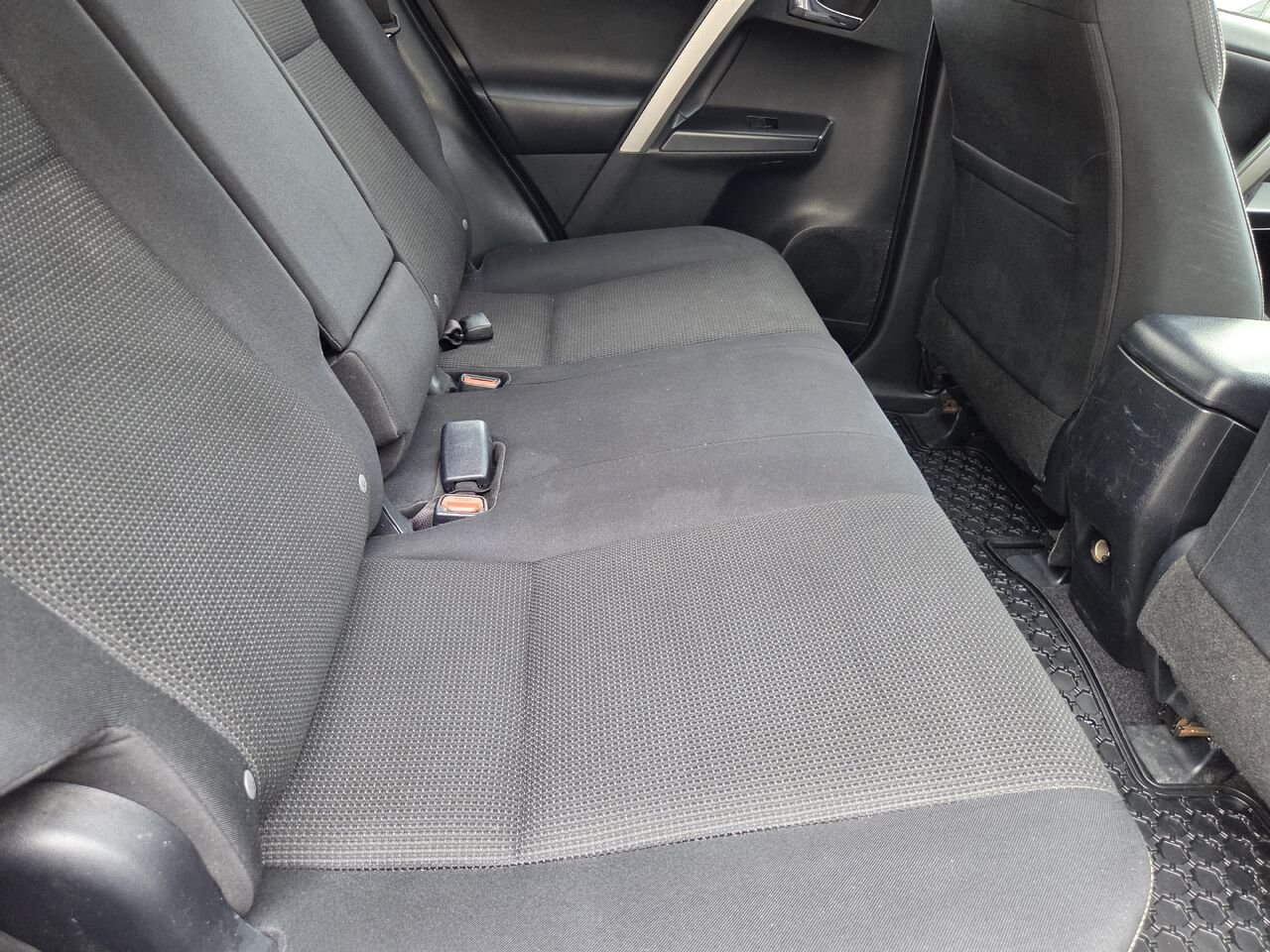 2016 Toyota RAV4 Hybrid White Mont-Laurier - photo #13