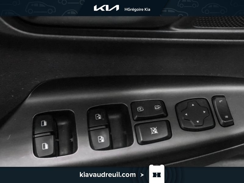 Hyundai Kona KA8114 | 2.0L Preferred TA 2021 Argent Laval - photo #10