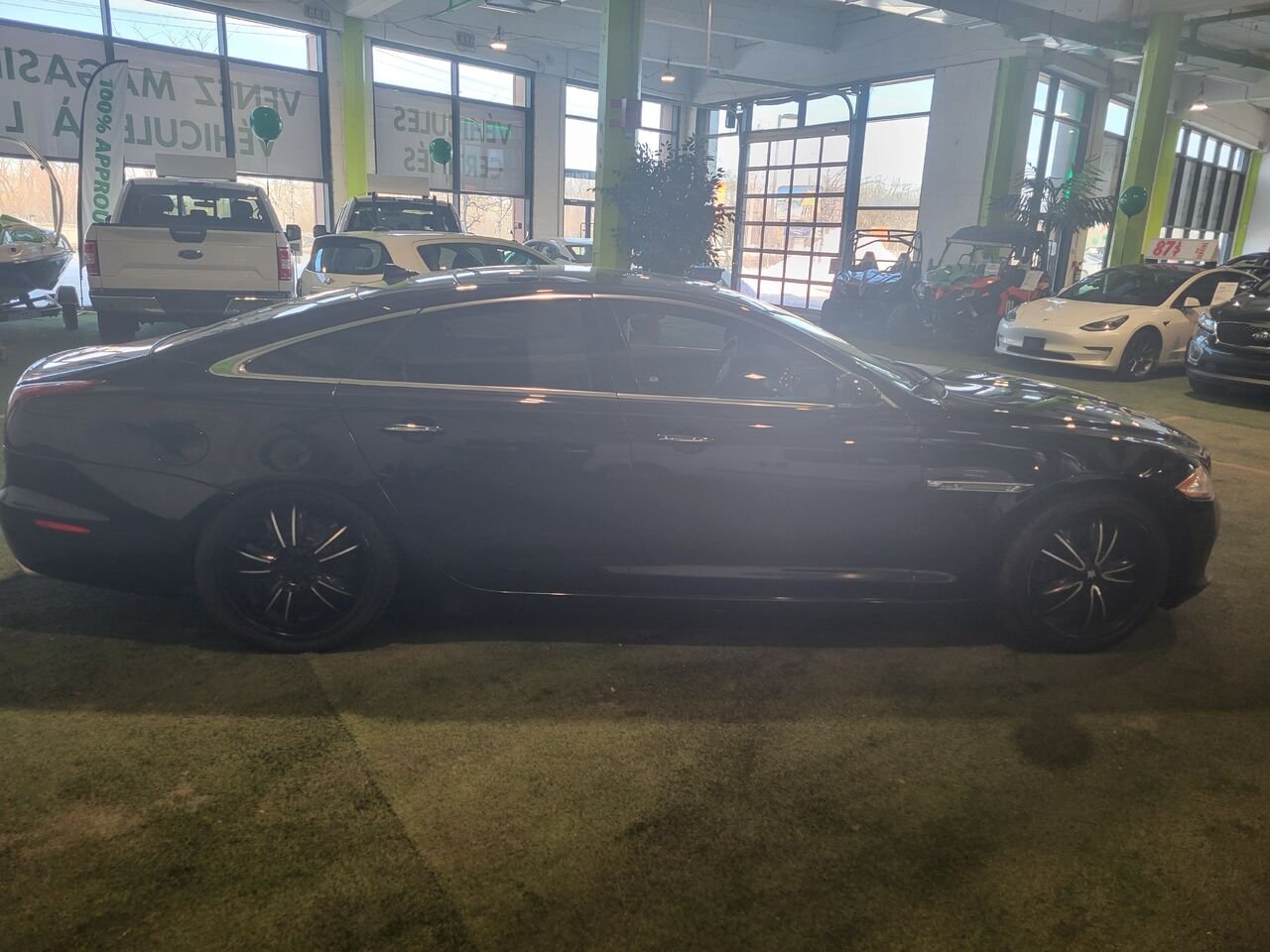 2014 Jaguar XJ Black  - photo #6