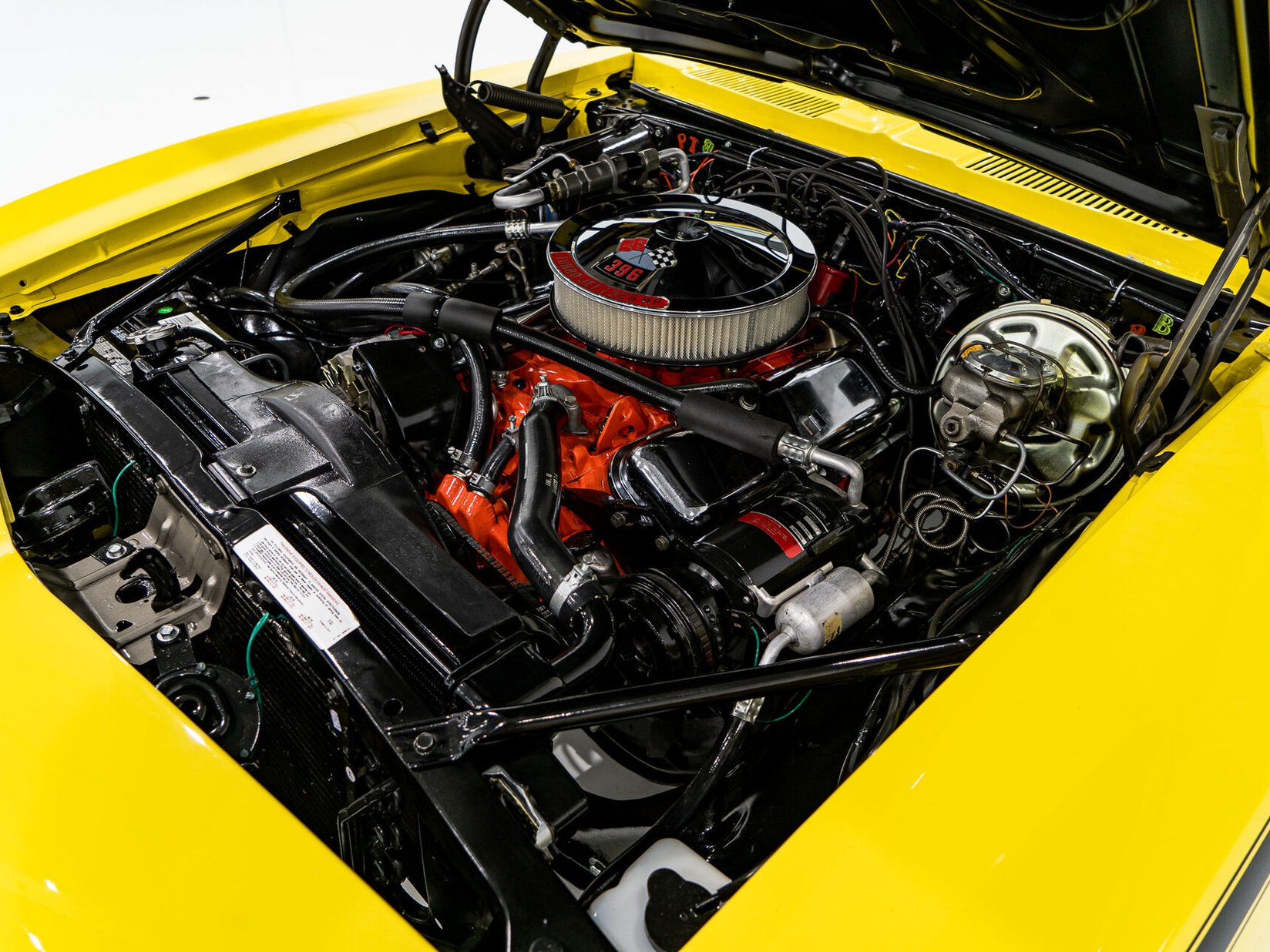 1969 Chevrolet Camaro SS **PRIX EN USD** With factory A/C Yellow Montreal - photo #17