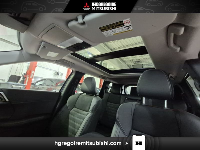 2025 Mitsubishi Outlander Plug-In Hybrid Blue Laval - photo #15