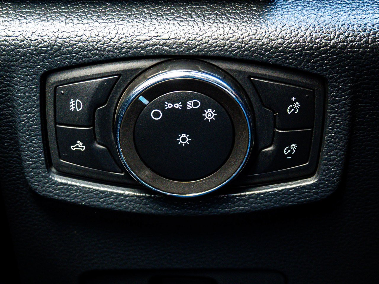 2022 Ford Super Duty F-350 SRW LARIAT 4WD Crew Cab 6.75' Box Black Sherwood Park - photo #17