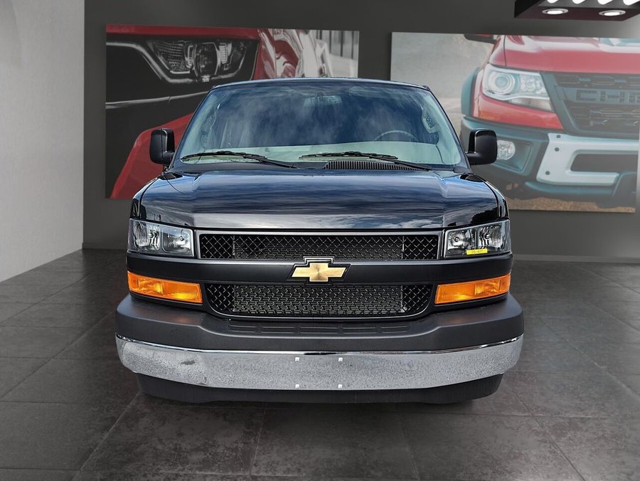 2026 Chevrolet Express Cargo Van 2026 BLACK
