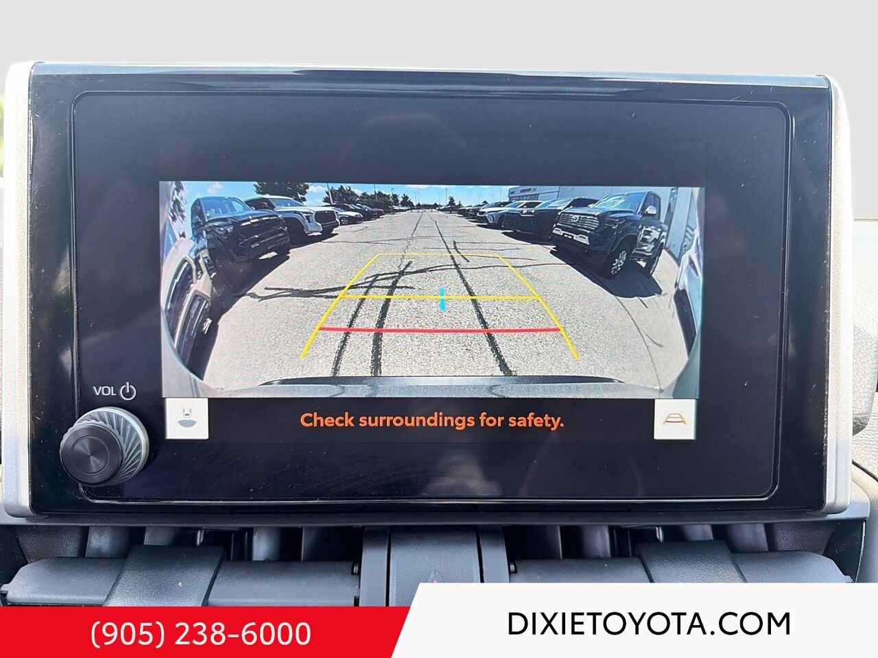 2024 Toyota RAV4 XLE AWD / HEATED SEATS / MOONROOF / ALLOY WHEELS / CARPLAY AND ANDROID AUTO Silver Mississauga - photo #15