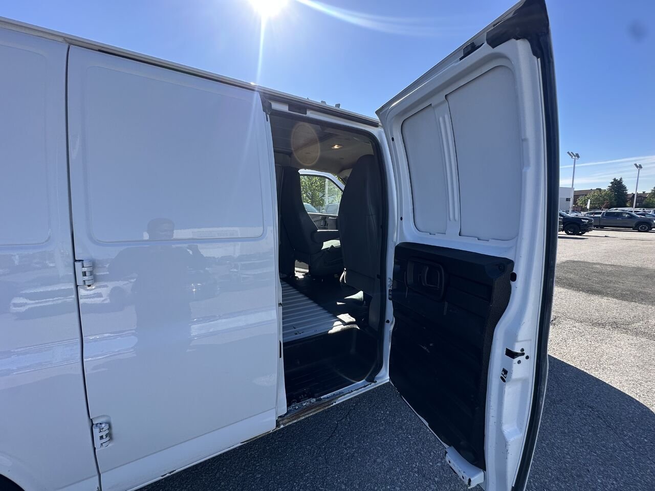 2022 CHEVROLET EXPRESS G2500 Traction arrière 2500 135 po White Ottawa & Gatineau - photo #15
