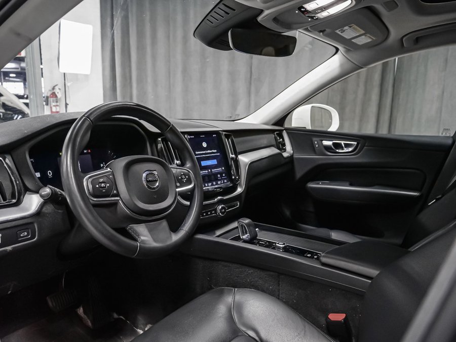 Volvo XC60 B6 MOMENTUM CLIMATE 2022 Blanc