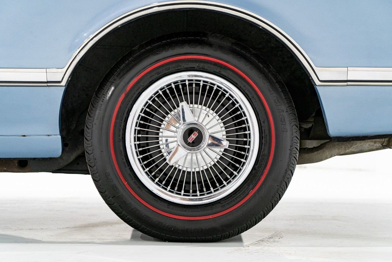 1966 Oldsmobile 442 PRIX EN USD | Matching# 400cu.in. 4-Speed Blue Montreal - photo #48