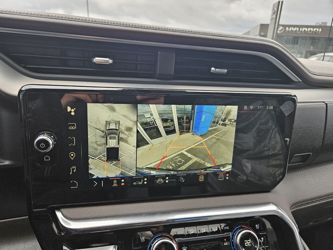 GMC Sierra 1500 Denali cabine multiplace 4RM 147 po 2026 Noir onyx Thetford Mines - photo #8