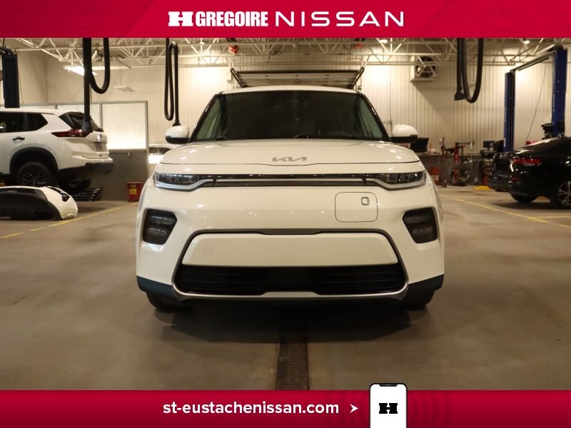 2022 Kia Soul White Laval - photo #15