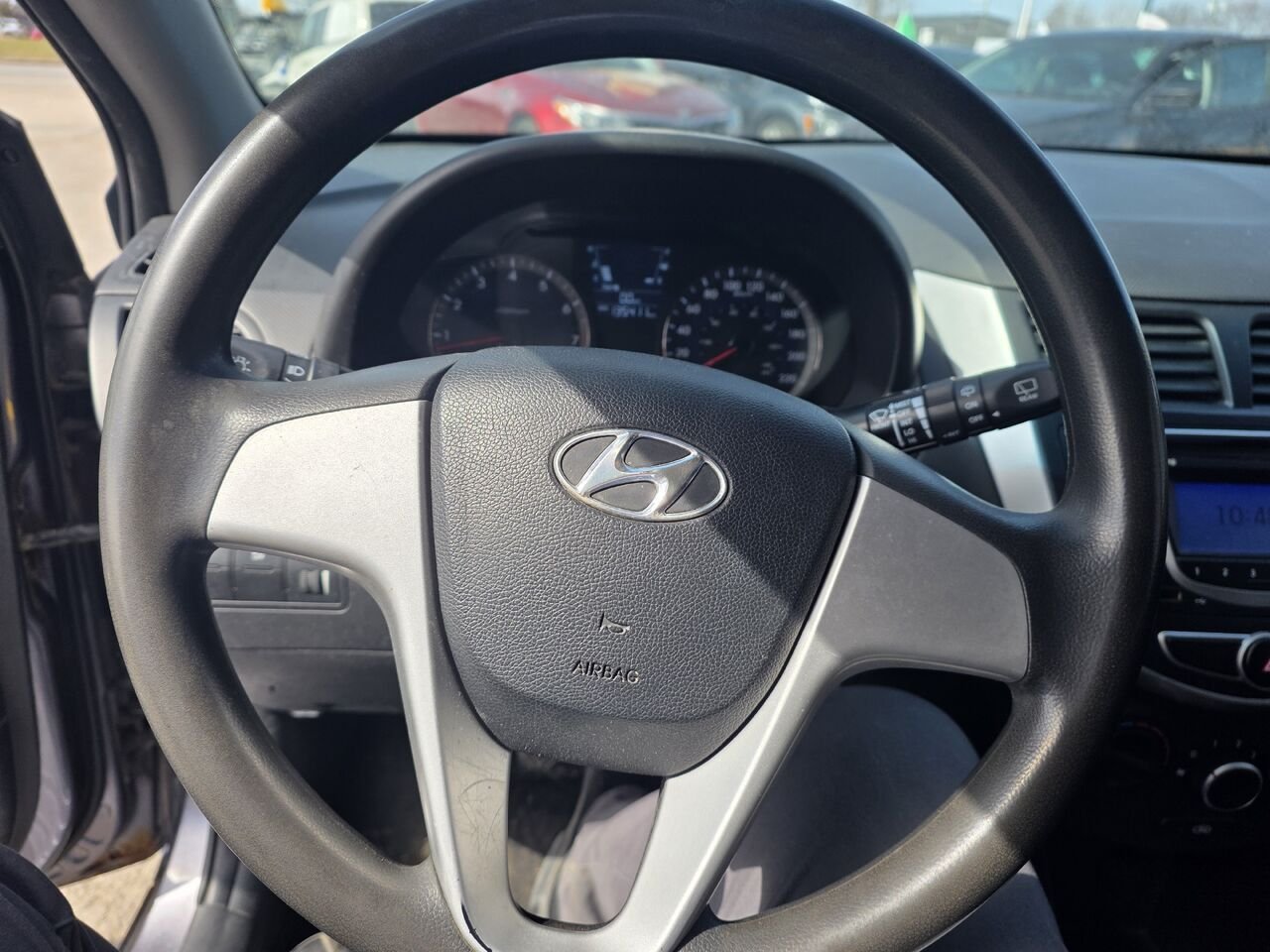 2013 Hyundai Accent Black  - photo #12