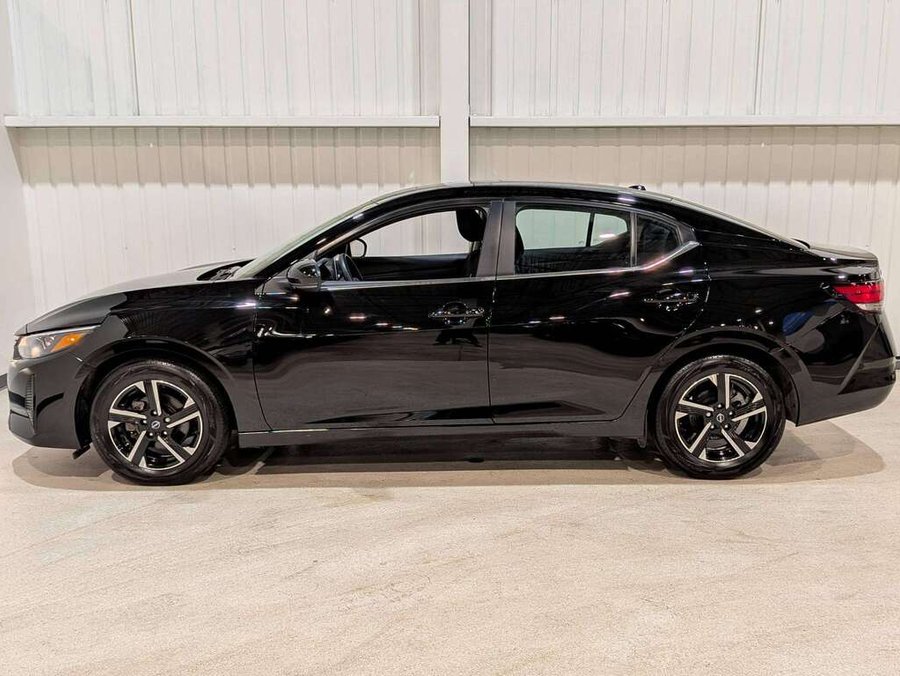Nissan Sentra SV CVT 2024 Noir