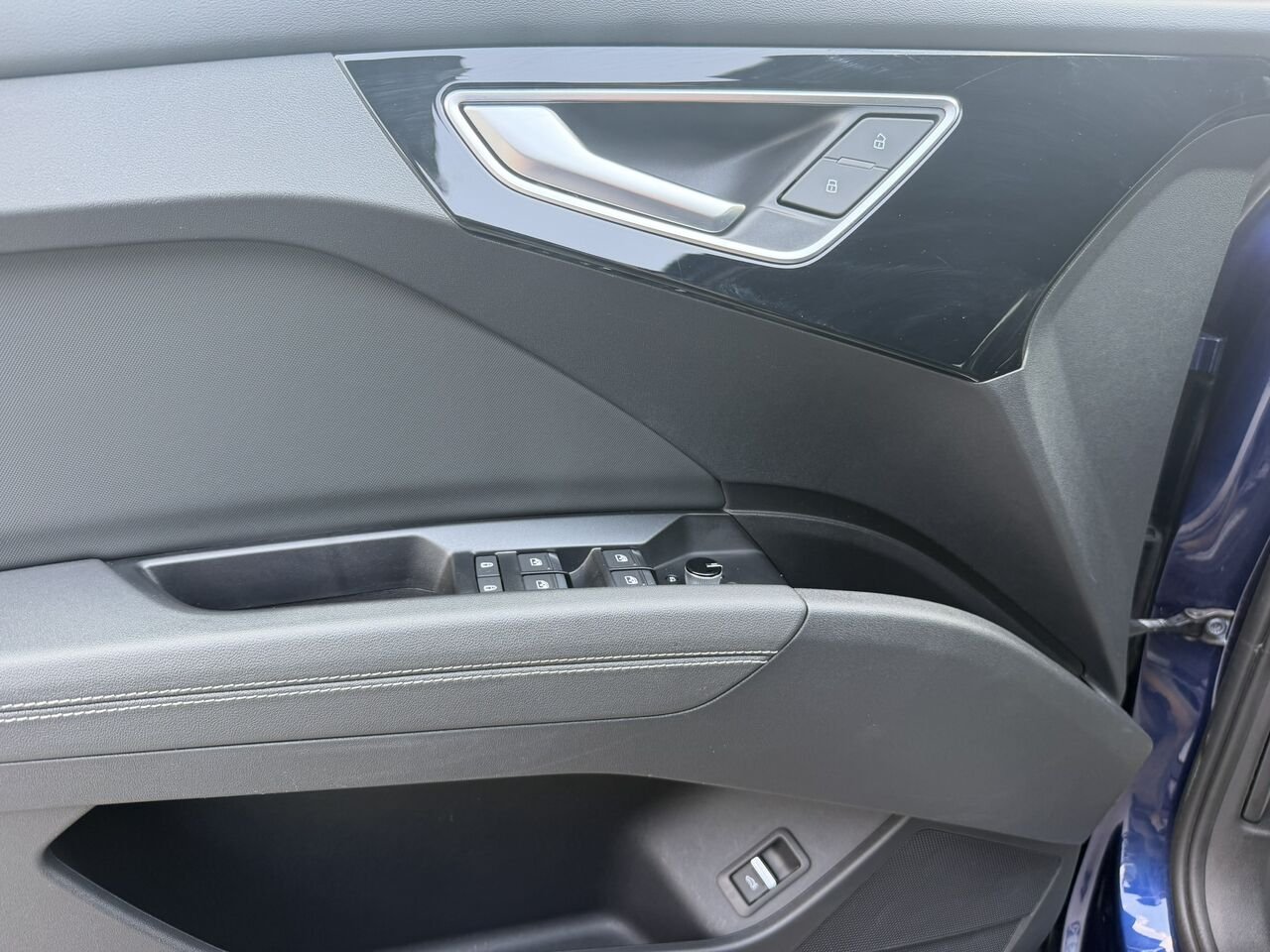Audi Q4 e-tron 50 quattro 2023 Bleu Laval - photo #21