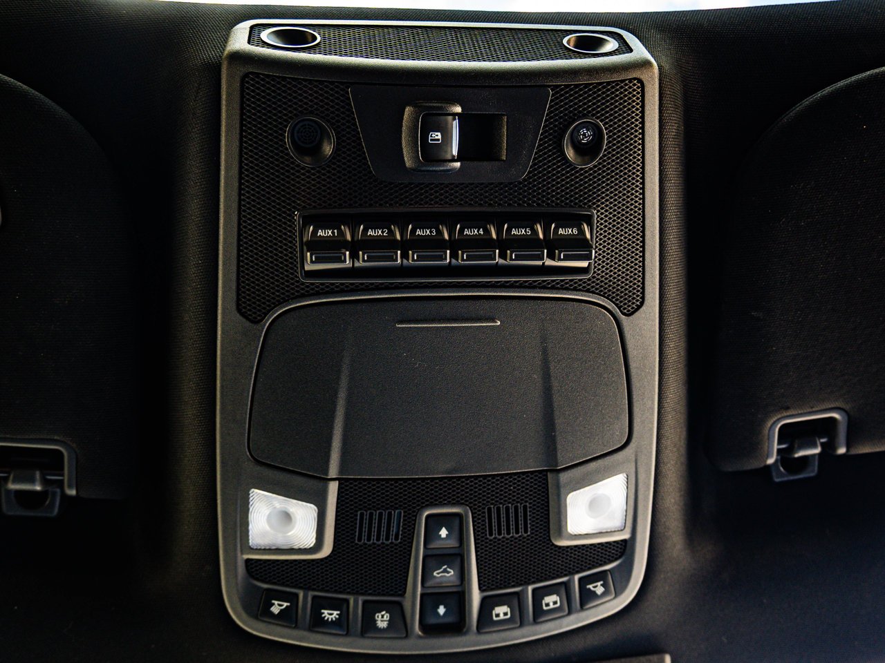 2022 Ford Super Duty F-350 SRW Platinum 4WD Crew Cab 6.75' Box Black Sherwood Park - photo #28