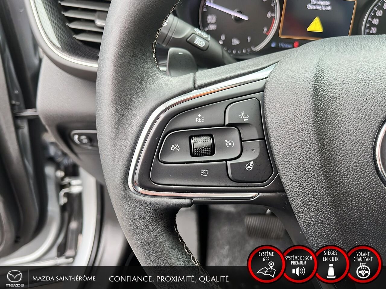 Buick Envision Essence | TOIT PANORAMIQUE | CUIR | AWD 2023 Gris Saint-Jérôme - photo #13