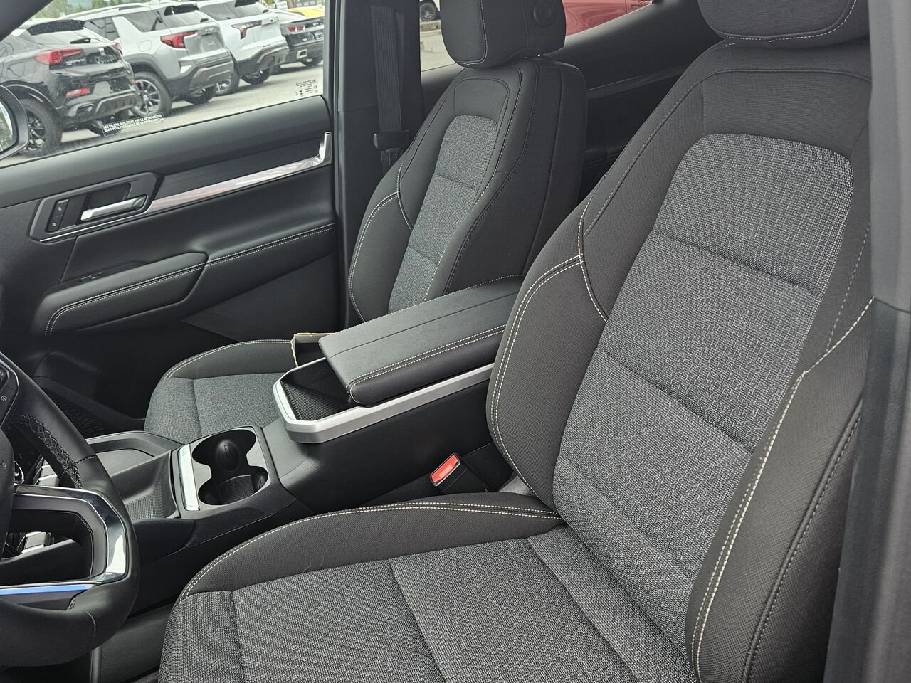 2026 GMC Terrain Élévation 4 portes TI Sterling Metallic Thetford Mines - photo #12