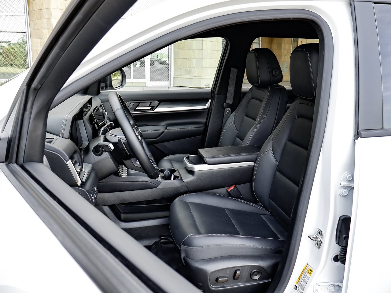 2026 GMC Terrain AWD 4dr Elevation White Sherwood Park - photo #15