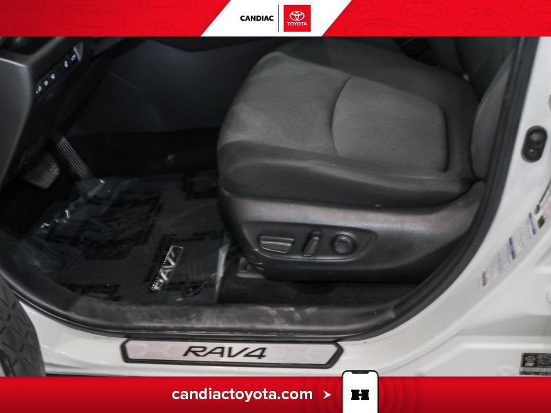 2022 Toyota Rav 4 White Blainville - photo #22