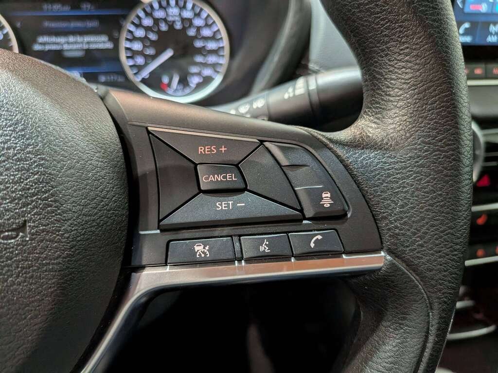 2024 Nissan Sentra SV CVT Black Val-David - photo #18