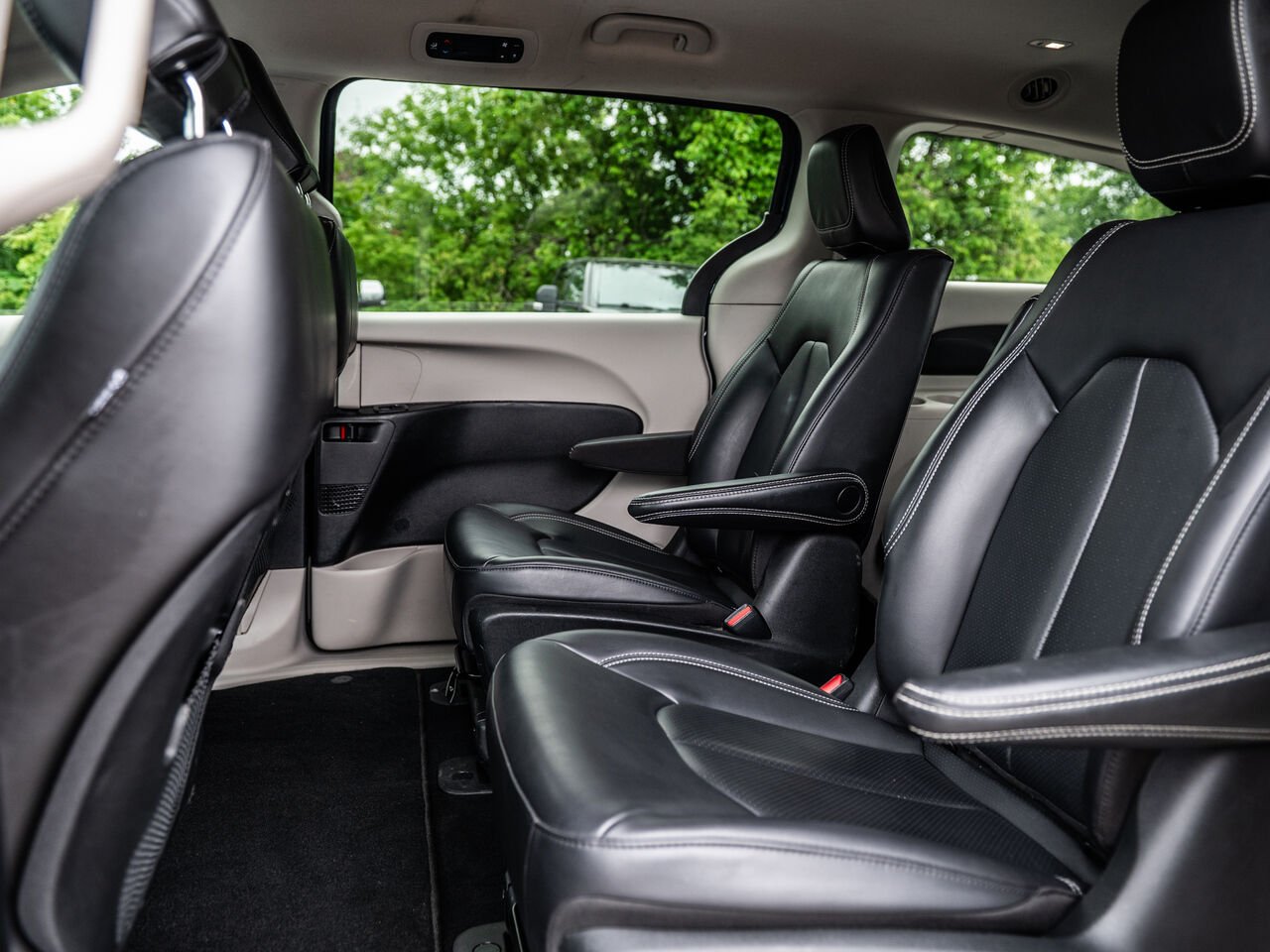 2023 Chrysler Pacifica Hybrid Blue Sainte-Julienne - photo #27
