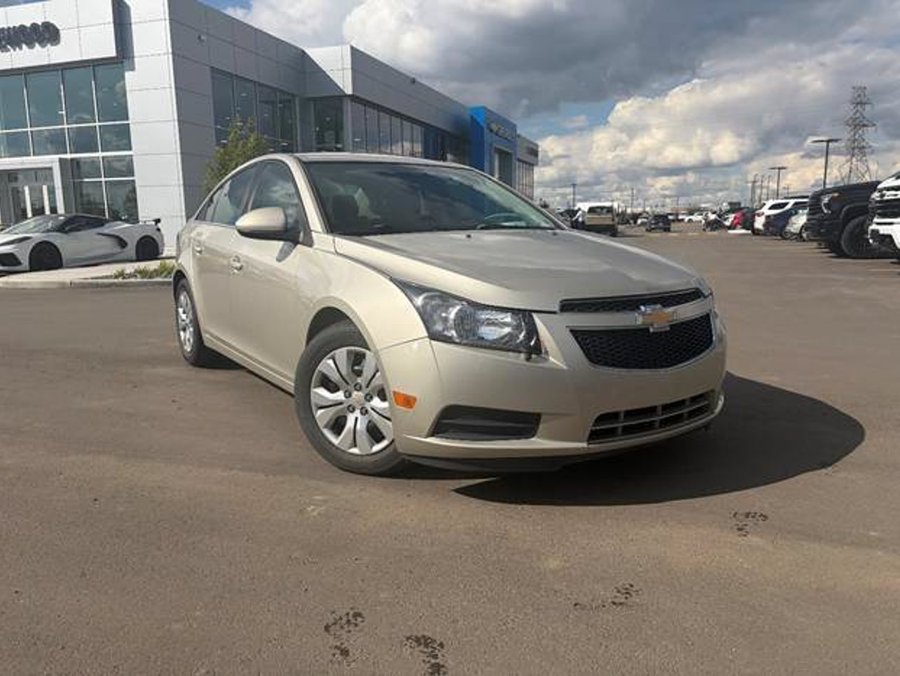 2014 Chevrolet Cruze 2014 Beige