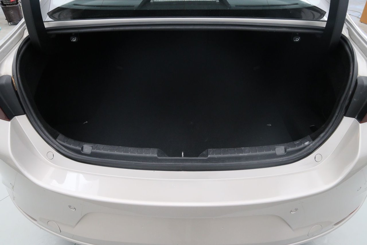 Mazda Mazda3 NIV JM1BPBDY0R1657937 2024 Gris Chicoutimi - photo #13