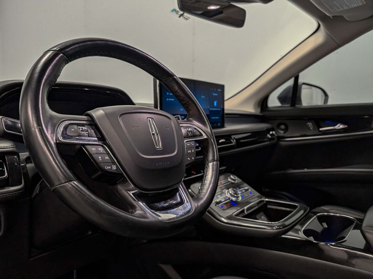 2023 Lincoln NAUTILUS Reserve AWD Toit Ouvrant Bas Kilométrage Grey Sherbrooke - photo #7