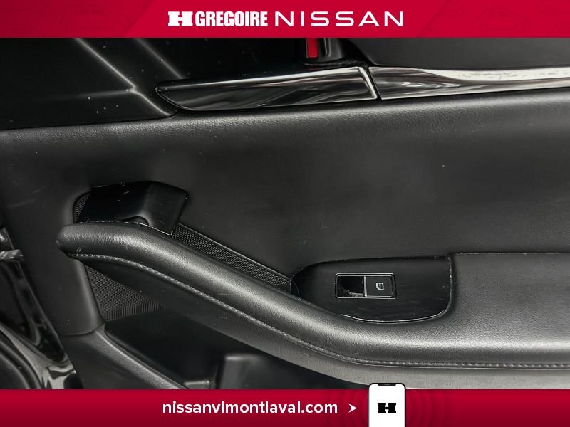 2022 Mazda 3 Black Laval - photo #13