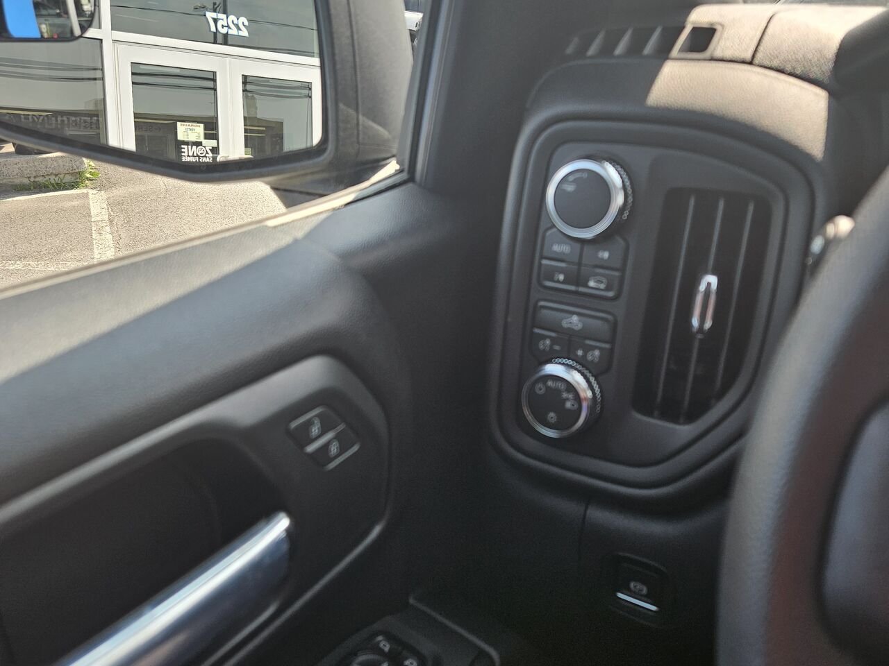 2026 GMC Sierra 1500 Pro cabine multiplace 4RM 157 po Onyx Black Thetford Mines - photo #12