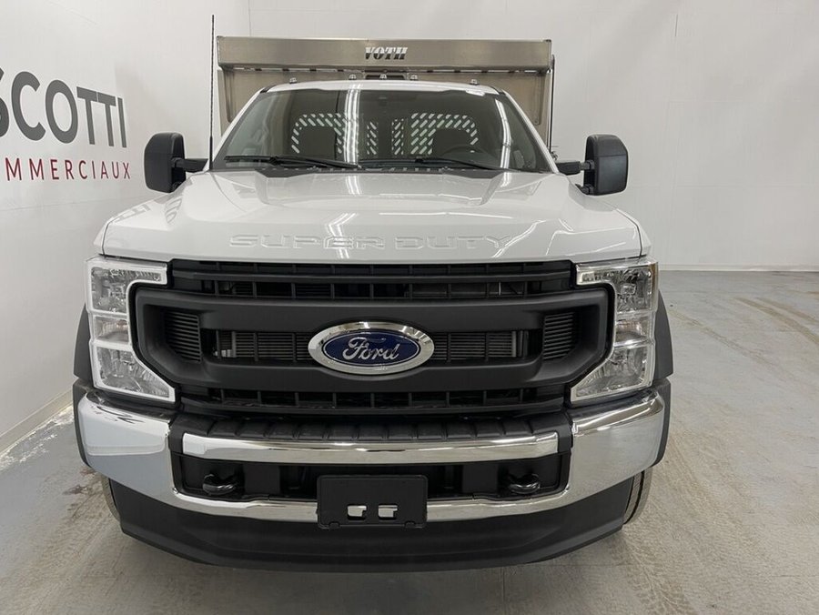 2022 Ford Super Duty F-550 2022 White