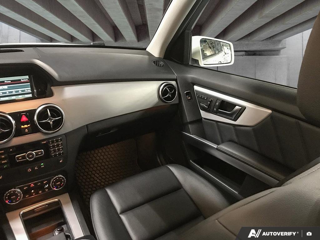 2014 Mercedes-Benz GLK 350 2601201A | GLK 350 White Edmonton - photo #24