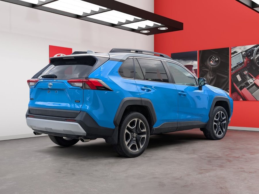 2021 Toyota RAV4 2021 Blue