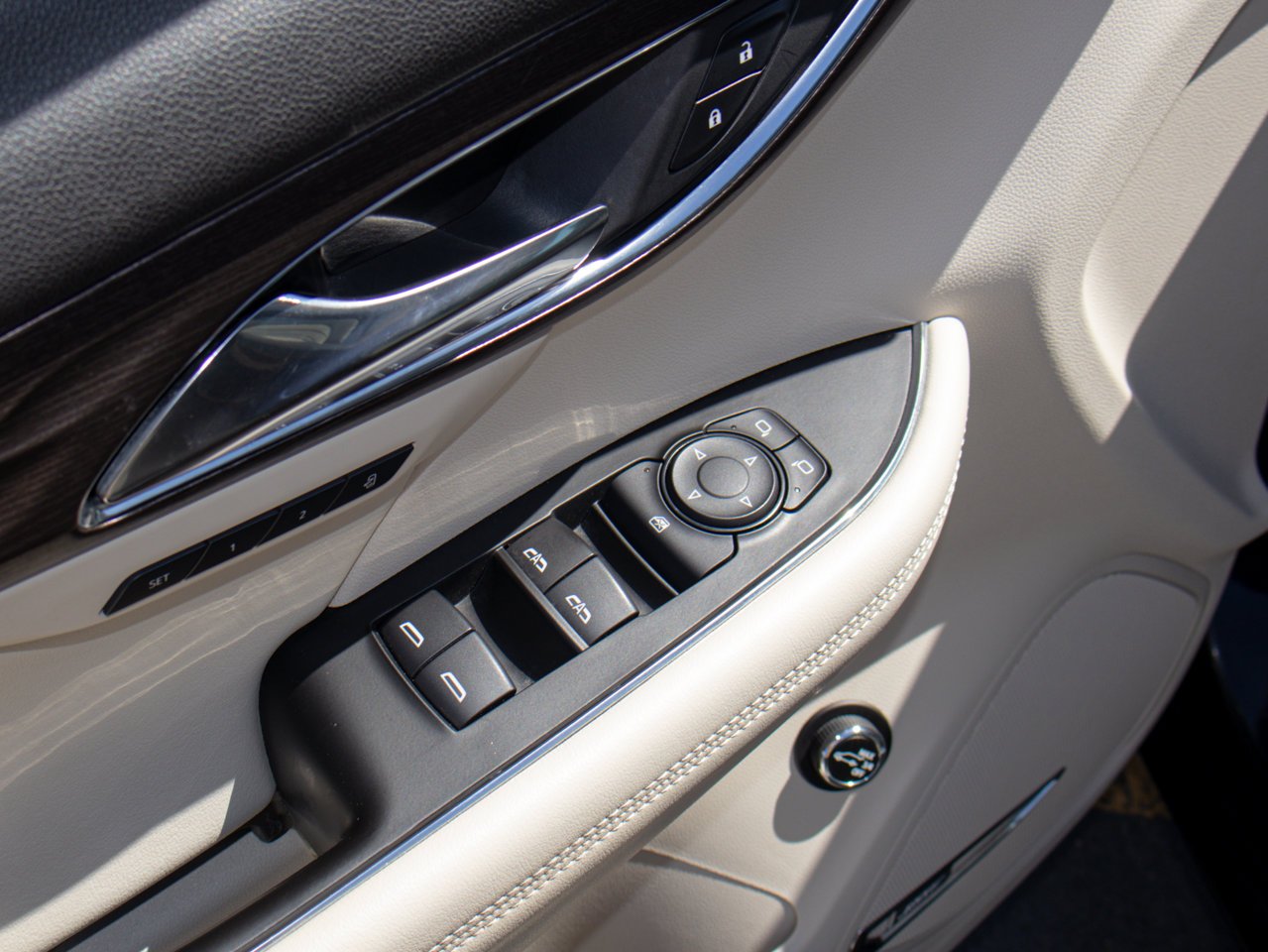 2022 Buick Envision AWD 4dr Avenir Black Sherwood Park - photo #20