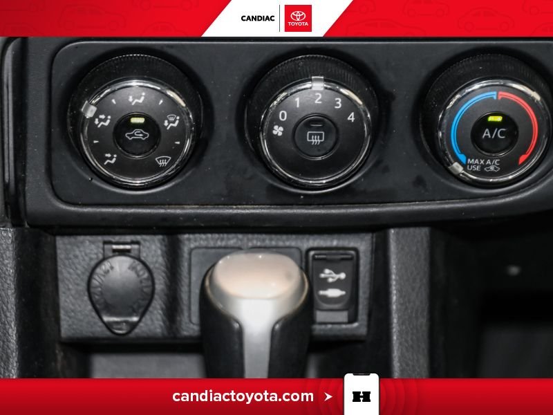 Toyota Corolla 2018 Blanc Blainville - photo #18