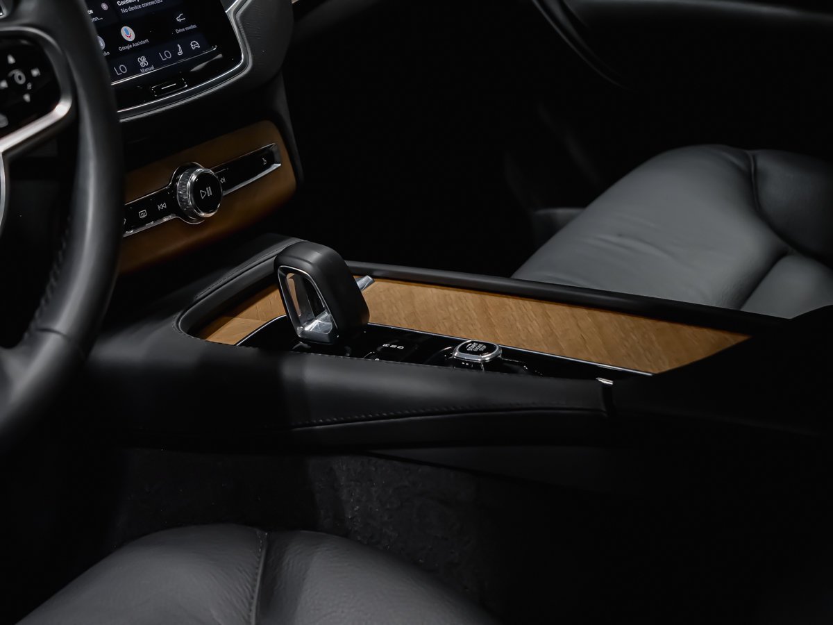 2024 Volvo XC90 B6 CORE BRIGHT CLIMATE Grey Montreal - photo #5