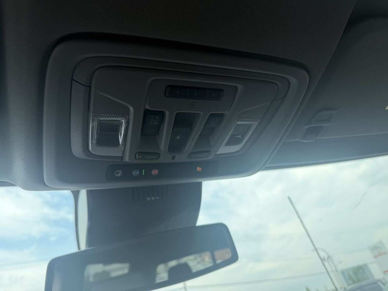 GMC SIERRA K3500 SLT SLT cabine multiplace 4RM 172 po 2025 Noir Ottawa & Gatineau - photo #8
