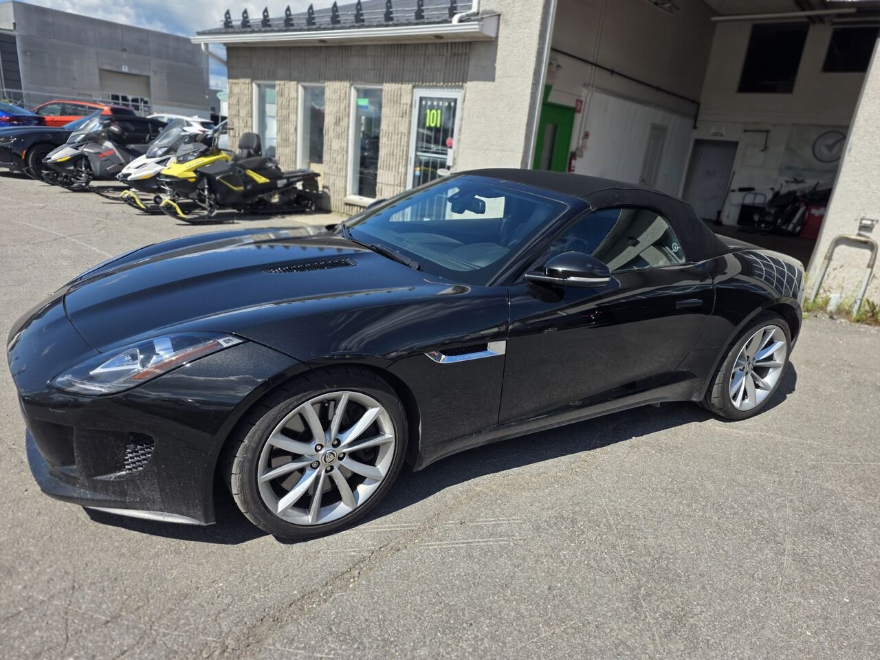 2014 Jaguar F-TYPE Black  - photo #11