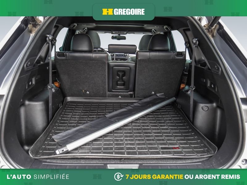 Mitsubishi Outlander 2023 Gris Blainville - photo #33