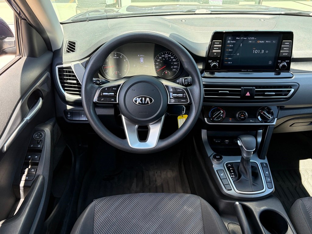2021 Kia Seltos Blue Gatineau - photo #13
