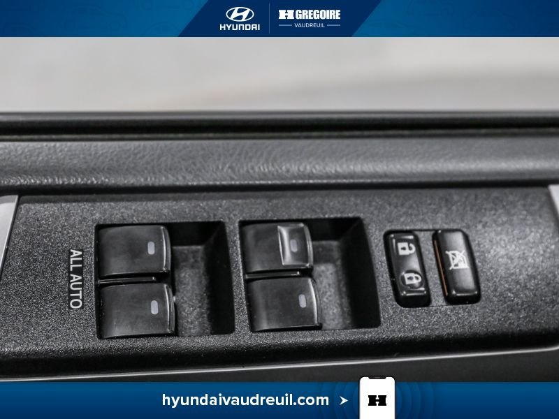 2020 Toyota 4Runner Grey Saint-Eustache - photo #16