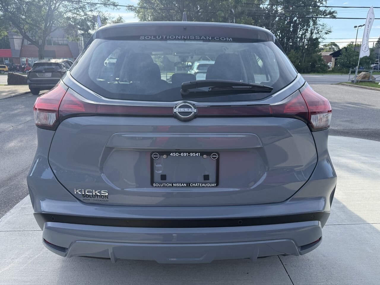 2024 Nissan Kicks S TA Grey Châteauguay - photo #3
