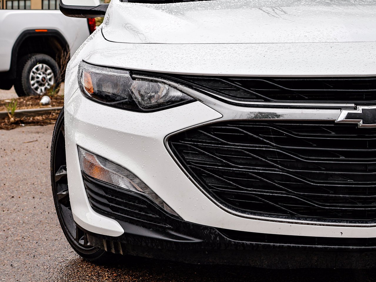 2024 Chevrolet Malibu 4dr Sdn 1LT White Sherwood Park - photo #4