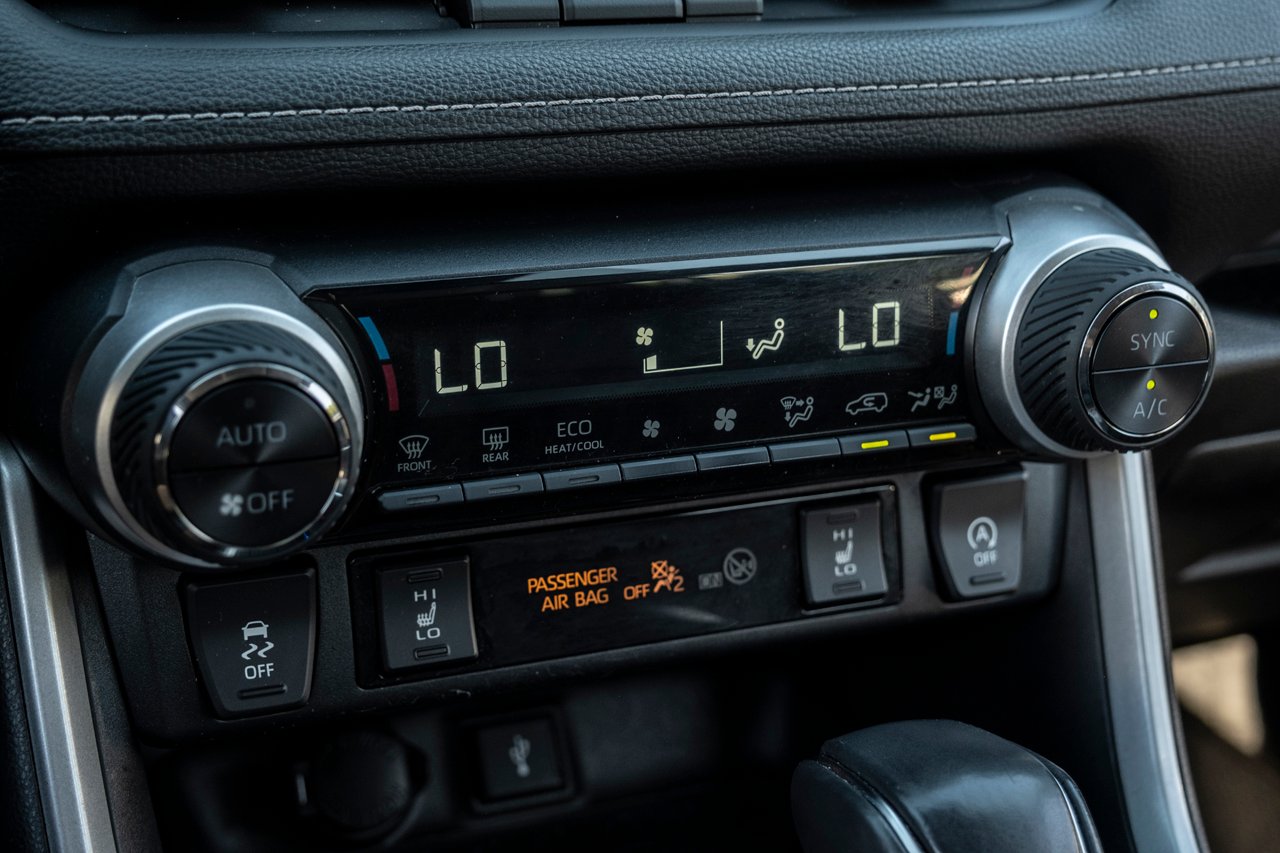 2021 Toyota RAV4 Grey Gatineau - photo #18