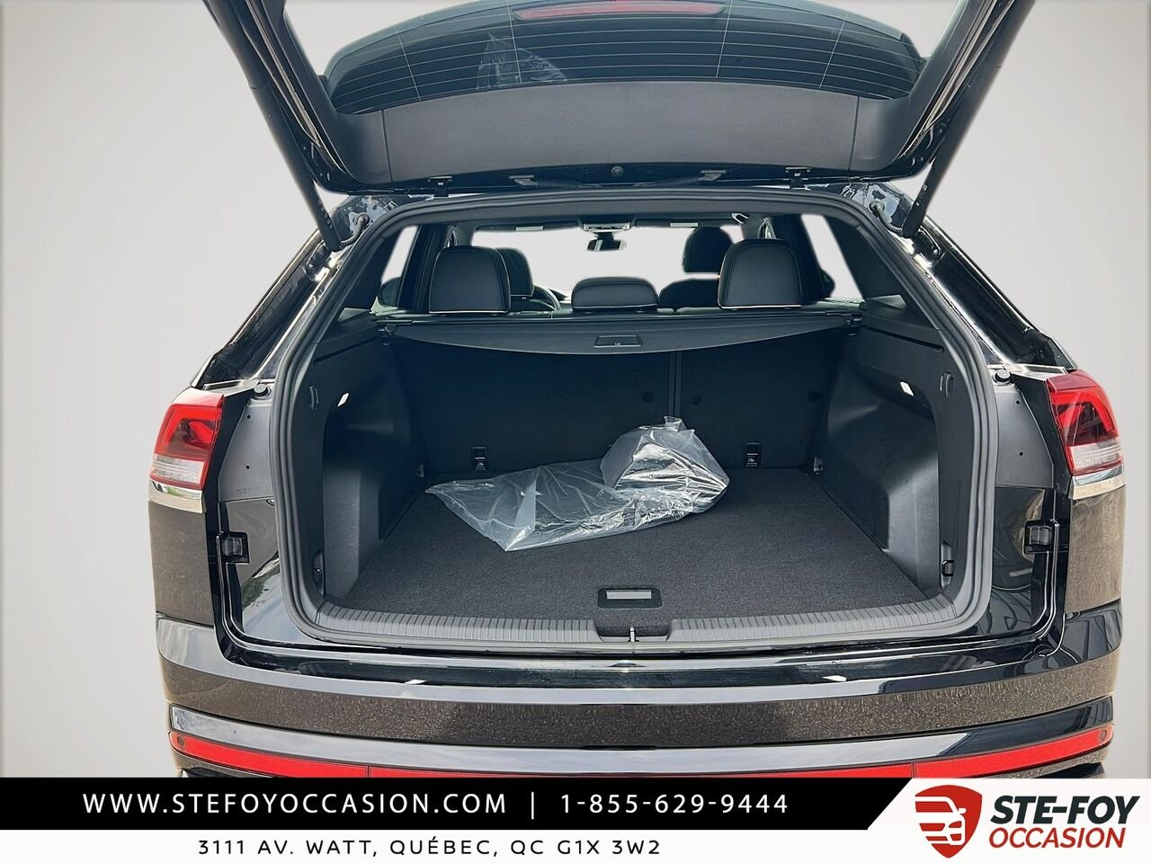 2026 Volkswagen Atlas Cross Sport EXECLINE Black Québec - photo #5