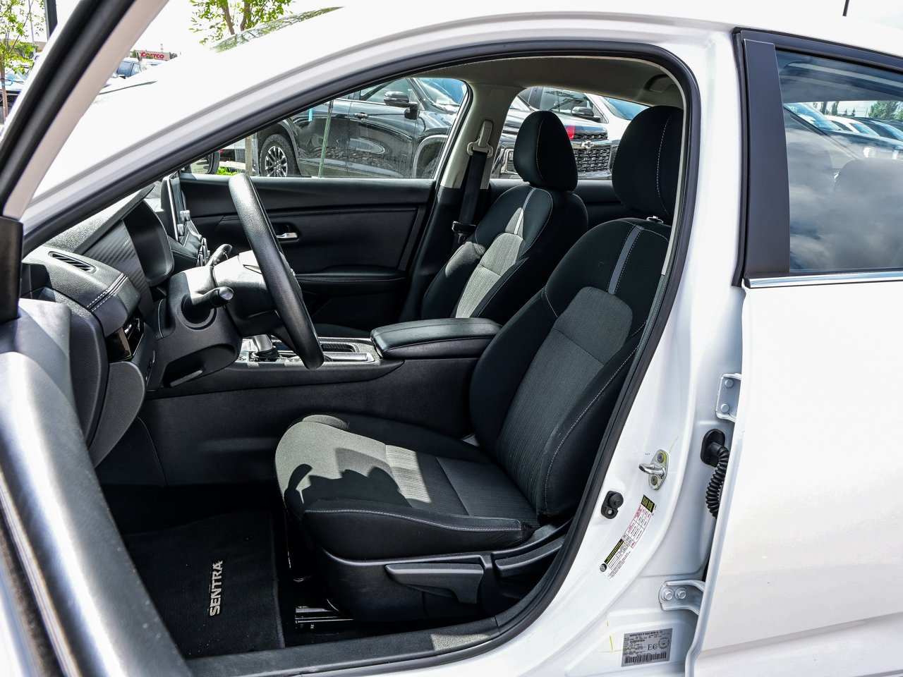 2024 Nissan Sentra SV CVT White Sherwood Park - photo #15