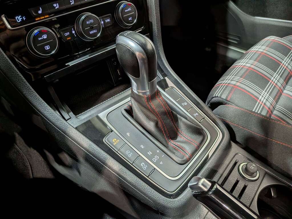 Volkswagen Golf GTI Autobahn 5-door DSG 2018 Noir Val-David - photo #26