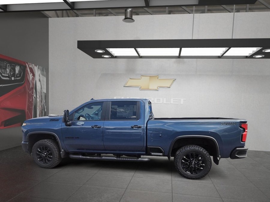 2026 CHEVROLET Silverado 2500HD 2026 LAKESHORE BLUE METALLIC