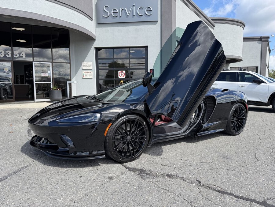 2025 McLaren GTS 2025 Black