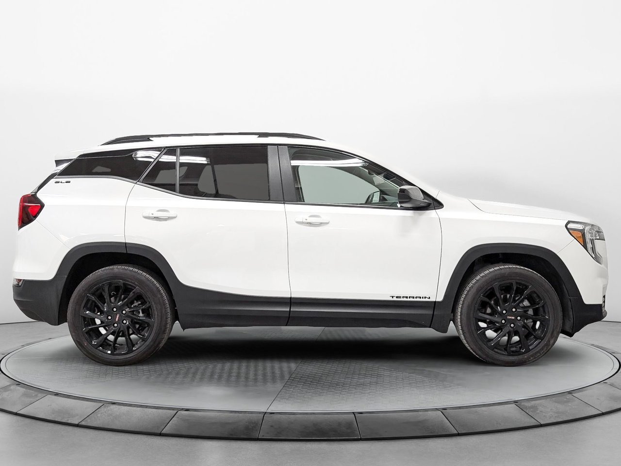 2023 GMC Terrain SLE Saint-Eustache - photo #6